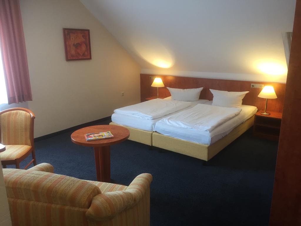 Wh Monteurhotel Papenburg Nord Exterior foto